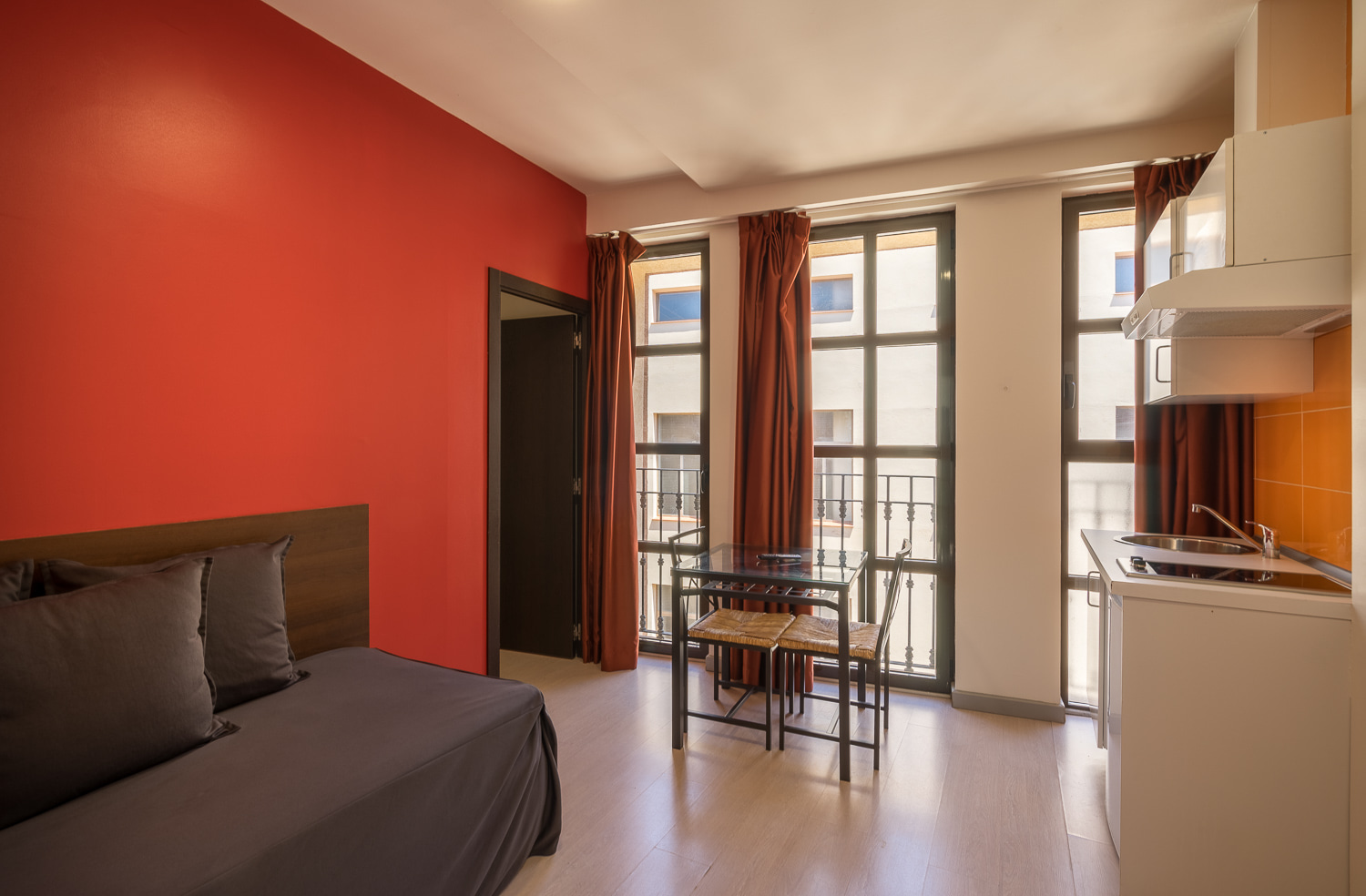 Studio for 4 adults — main view