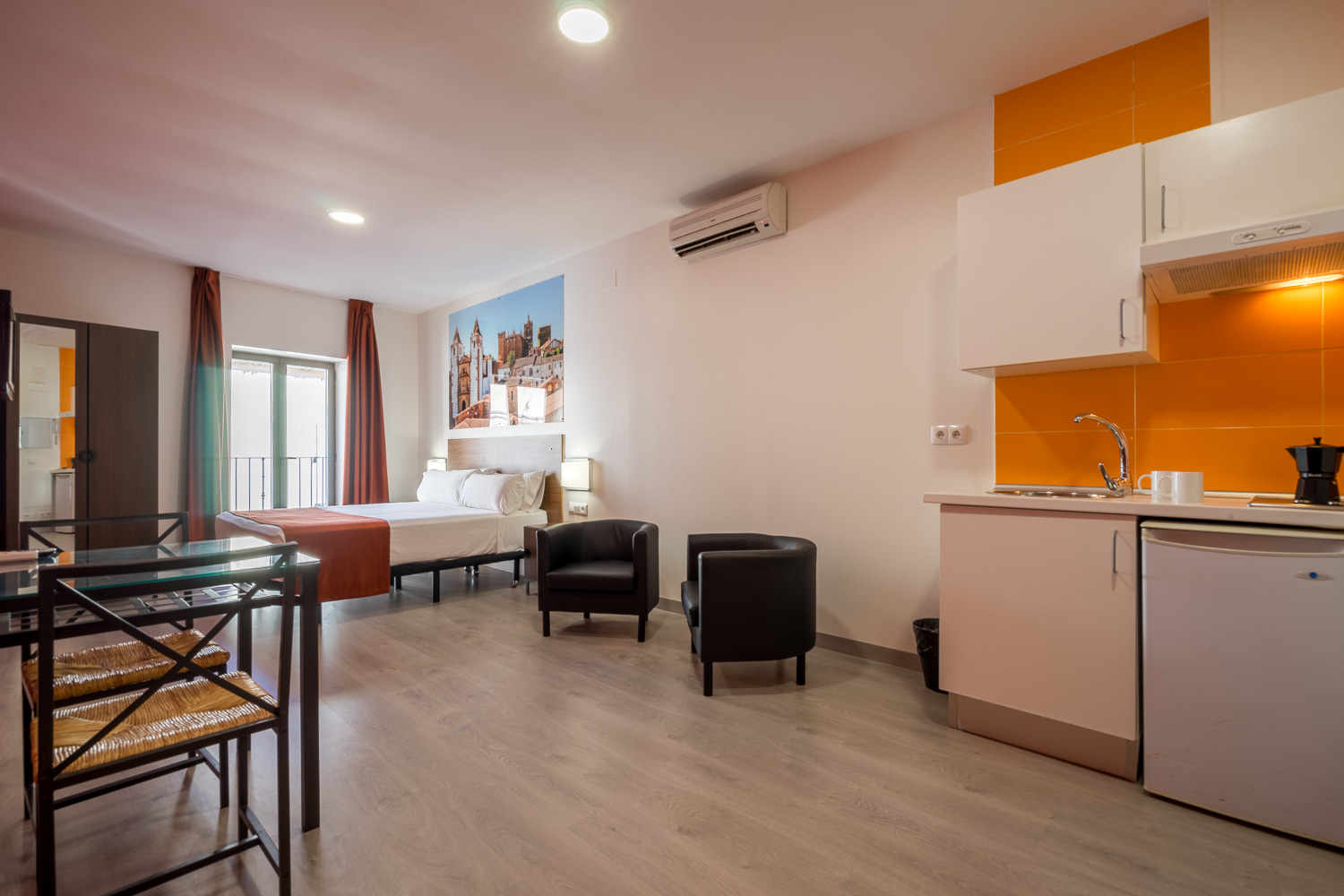 Studio for 3 adults — living area